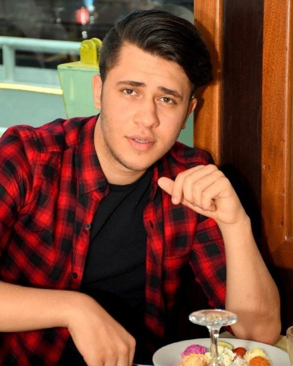 Amir Hossein MTV Splitsvilla X4 Age Girlfriend Family Biography 