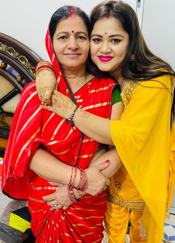 Anu Dubey with her mother