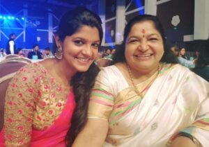 Aparna Balamurali with her mother