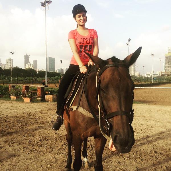 Chandni Sharma riding a horse