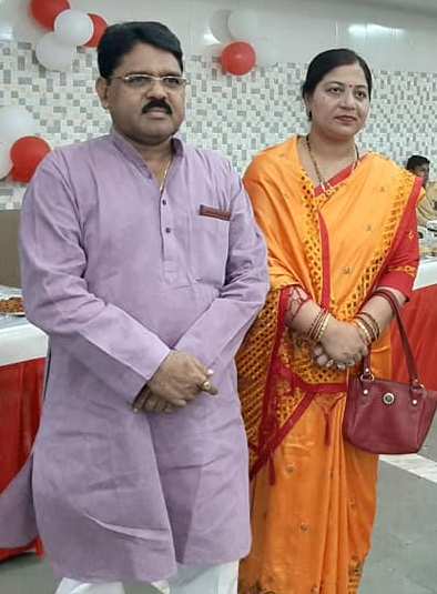 Raghuraj Singh Shakya with his wife