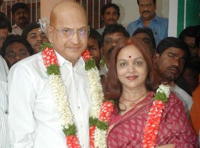 Vijaya Nirmala with her husband Actor Krishna