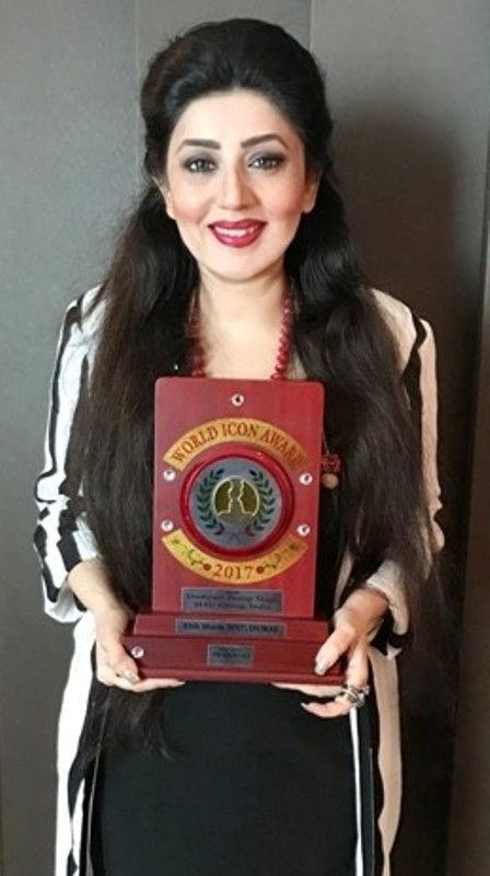 Archana Kocchar with the World Icon Award in 2017