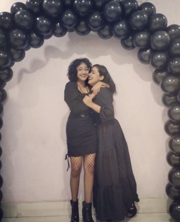 Coral Bhamra and her younger sister, Kajal Bhamra