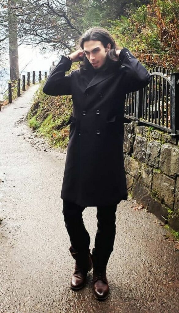 Mirza Bilal Age, Wife, Children, Family, Biography & More » StarsUnfolded