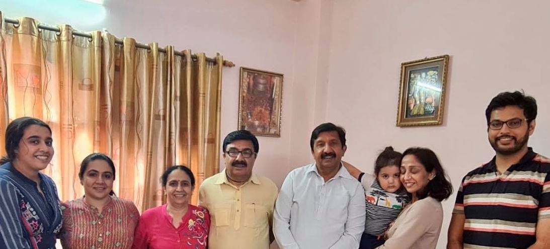 Mukesh Agnihotri with his family