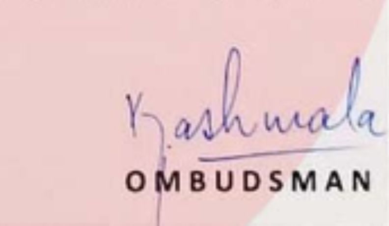 Signature of Kashmala Tariq