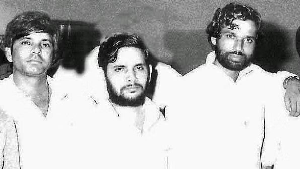 An old photo of Sharad Yadav (in the middle)