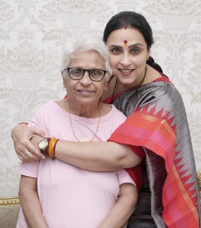 Chitra Wagh with her mother
