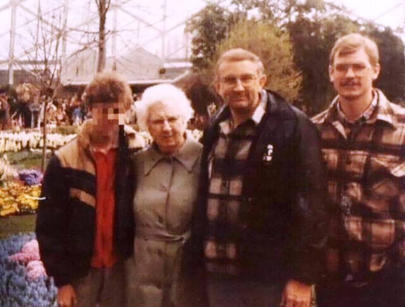 From left to right, David Dahmer (blurred face), Jeffrey Dahmer's grandmother, Lionel Dahmer, and Jeffrey Dahmer