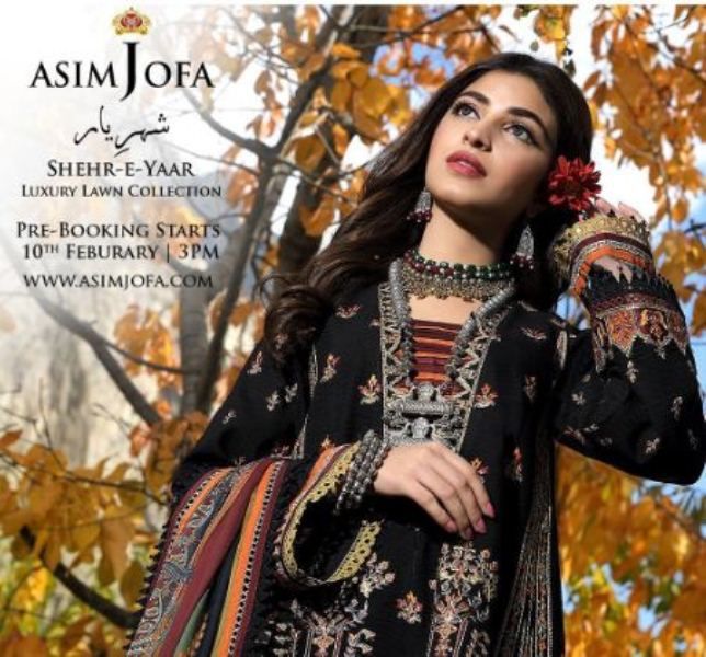 Kinza Hashmi in an advertisement for Asim Jofa