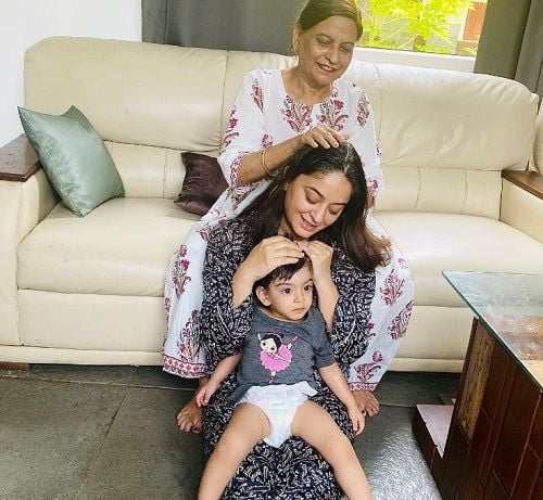 Mahhi Vij with her mother and daughter