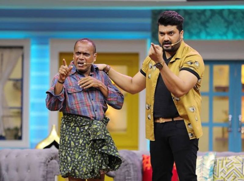 Naveen D. Padil (left) in a still from the television comedy show Maja Talkies (2015) on Colors Kannada