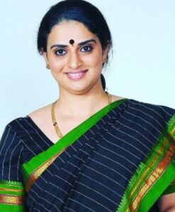 Pavitra Lokesh Height, Age, Husband, Family, Biography & More ...