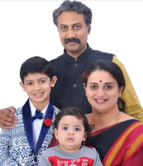 Pavitra Lokesh with her husband Suchendra Prasad and children
