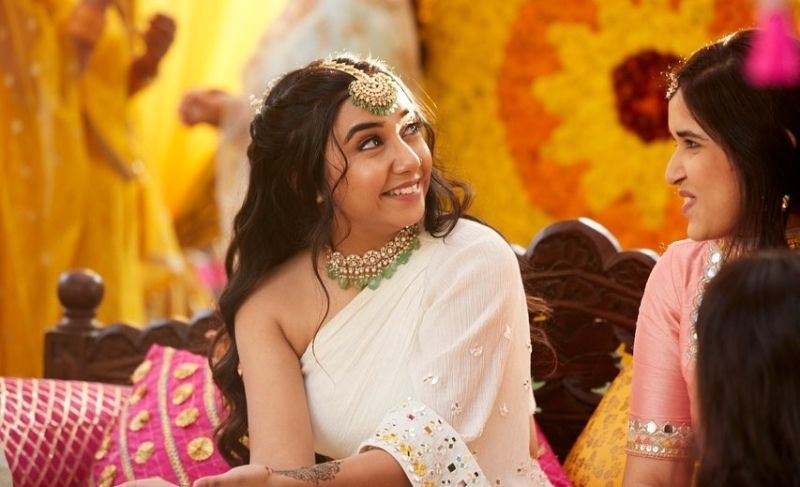 Prajakta Koli as Ginny Saini in a still from the Bollywood film Jugjugg Jeeyo (2022)
