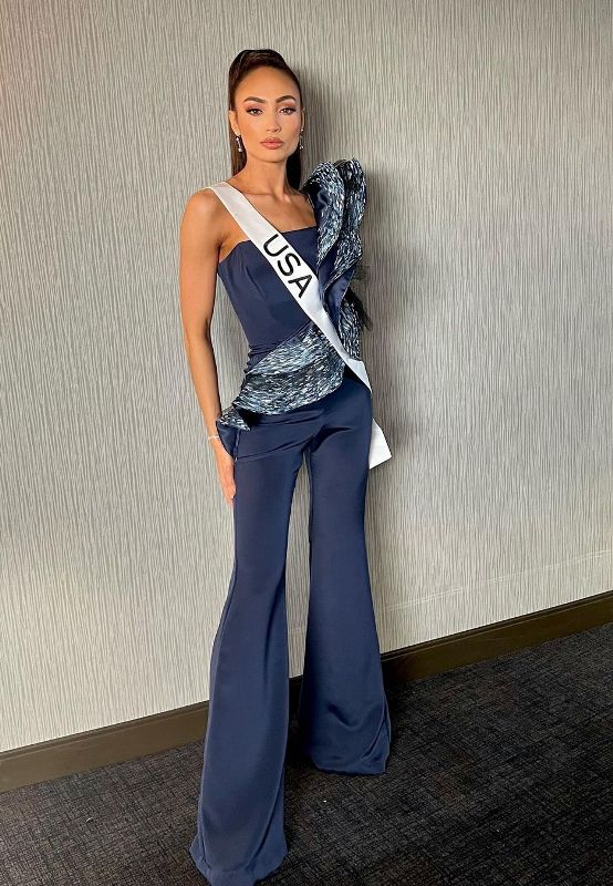 R’Bonney Gabriel wearing the self-designed outfit for the preliminary interview round at Miss Universe 2022 competition