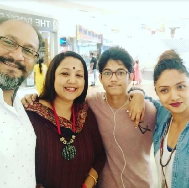 Shruti Das (right) with her father, mother and brother