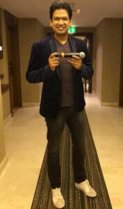 Vijay Prakash Age, Wife, Family, Biography » StarsUnfolded