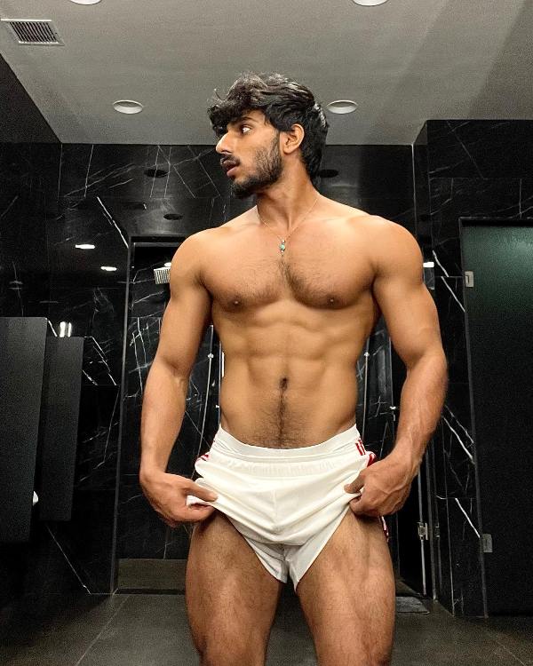 A picture of Amit Thakur after his workout session