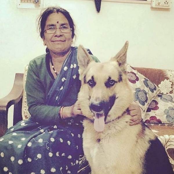 A picture of Cwaayal Singh's mother
