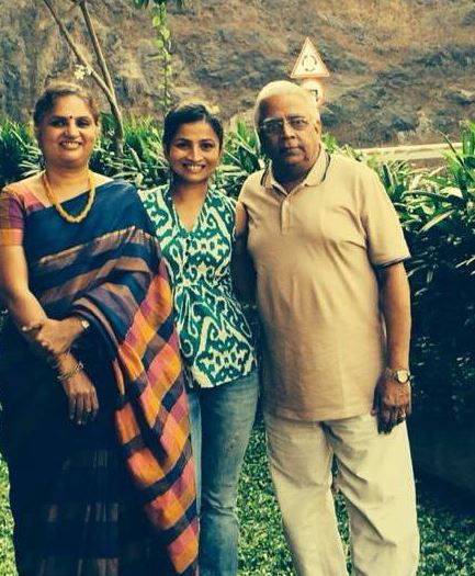 Anusha Bhagat with her parents