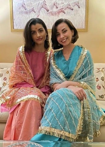 Ayesha Kanga and her sister