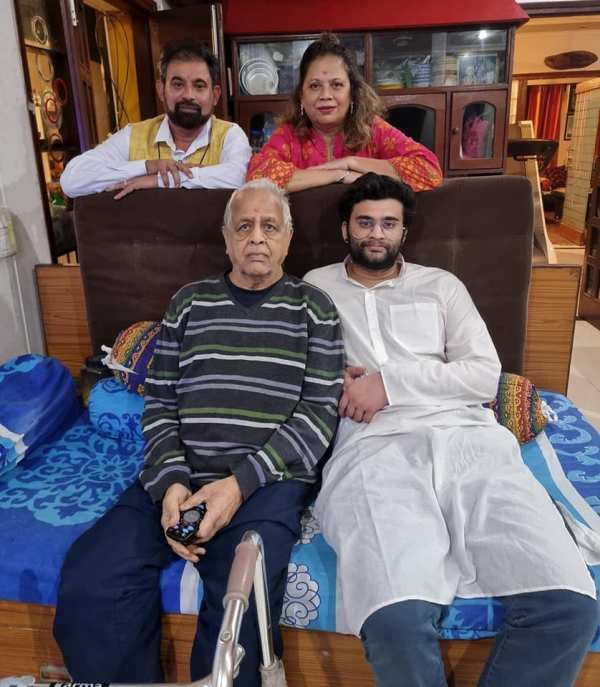Chetan Sharma (backside left) with his wife, Ramani, and his son, Rachit Sharma