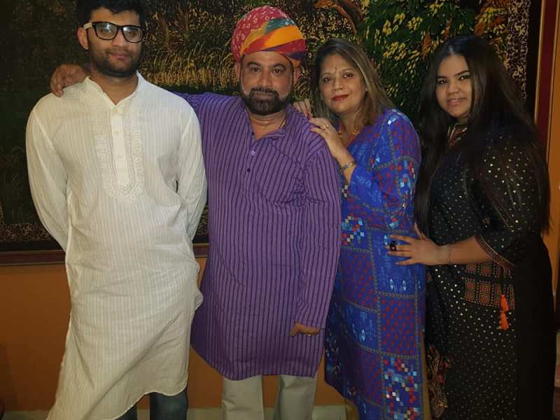 Chetan Sharma with his family