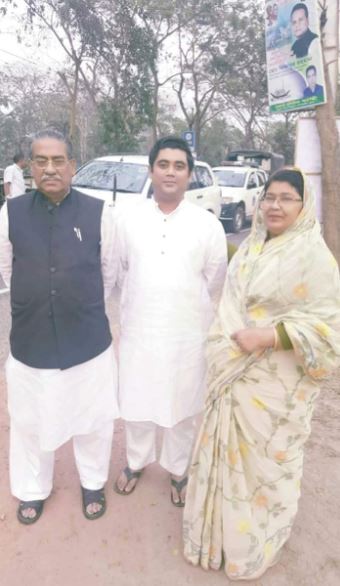 Mohammad Shahabuddin Chuppu with his wife and son