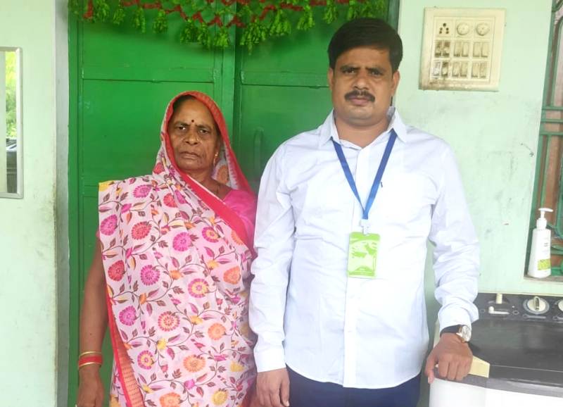 Rahul Prakash Kol with his mother