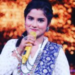 Sanjana Bhatt (Singer) Age, Husband, Family, Biography & More