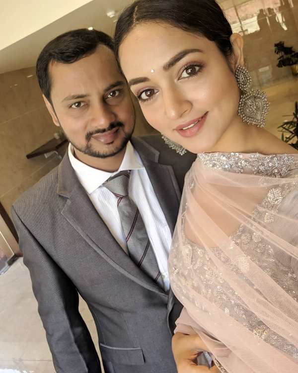 Shanvi Srivastava with her brother