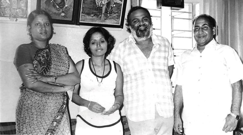 Vani Jairam (extreme left) with Mohammad Rafi