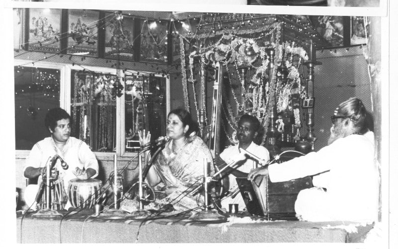 Vani Jairam singing during a Bhajan concert