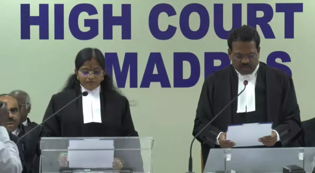 Victoria Gowri taking oath as an Additional Judge of the Madras High Court on 7 February 2023