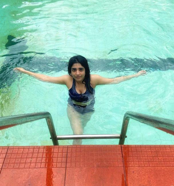A picture of Manosi Sengupta in the pool