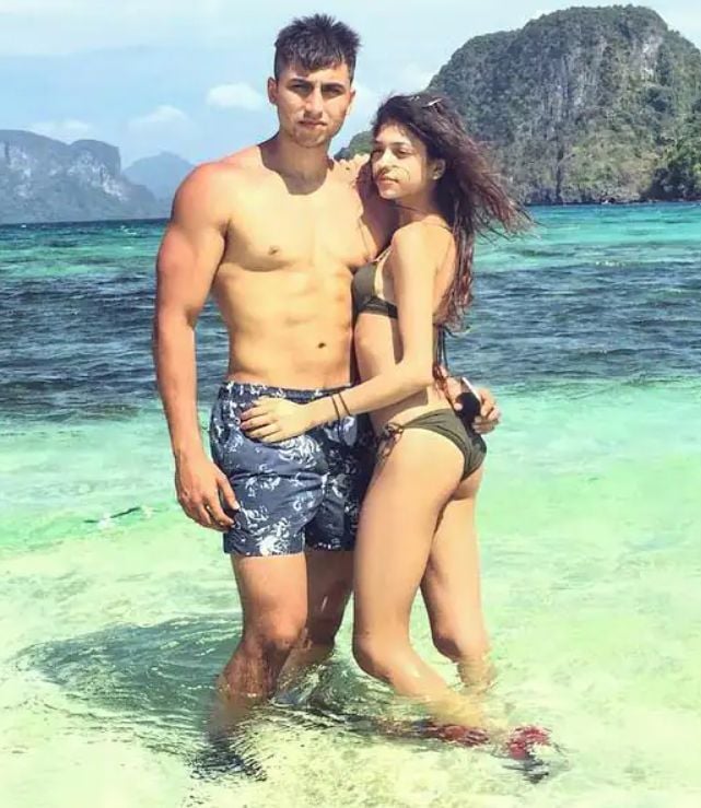 Alanna and Yudi on a vacation together