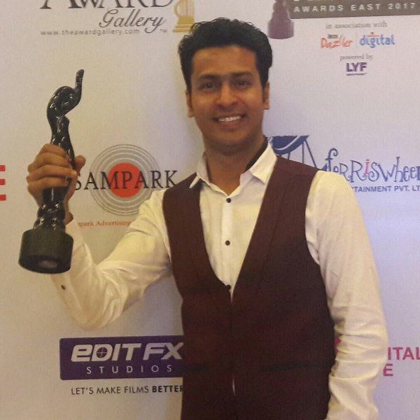 Anirban won Best Supporting Actor Award for playing Bishan Roy in Eagoler Chokh (2016) at the Filmfare Awards