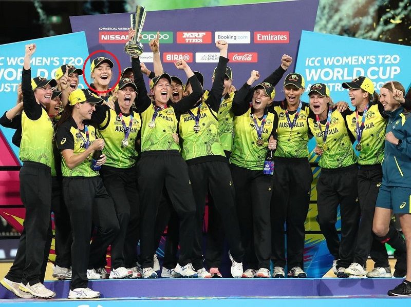 Annabel Sutherland with her team after winning the ICC Women's T20 World Cup