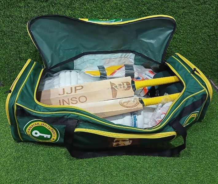 Cricket kits donated by Digvijay Singh Chautala
