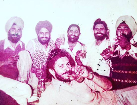 Daljeet Singh kalsi's father (in the center) and his uncles