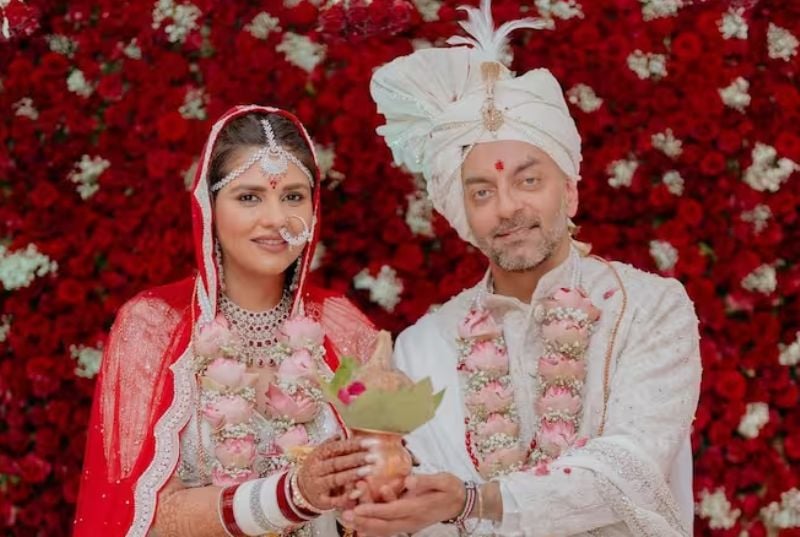 Dalljiet Kaur and Nikhil Patel's wedding photo