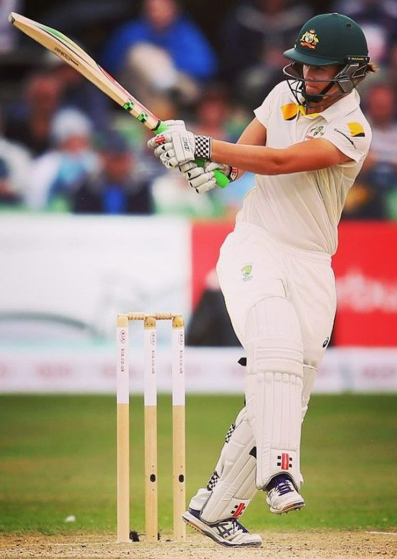 Jess Jonassen batting on her international Test debut