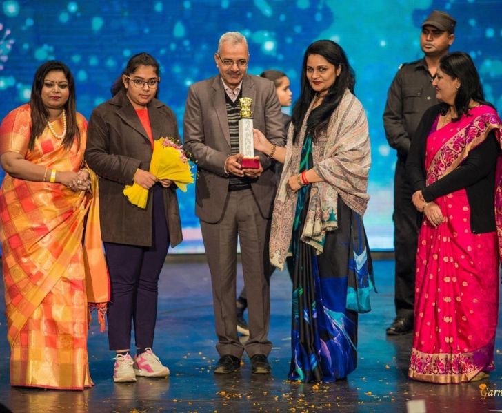 Kabir Duhan Singh's father the Pride of Haryana award on his behalf at Haryana Garima Awards 2019
