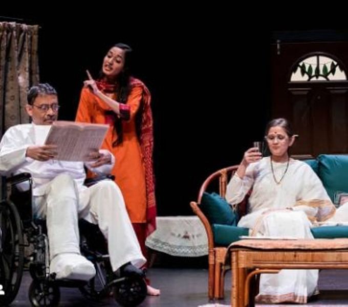 Kaveri Seth (center) in the play 'Kanyadaan'