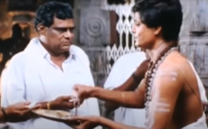 Kota Srinivasa Rao as Perumal Pichai in Saamy 2