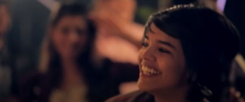 Lauren Robinson featured in Prateek Kuhad's music video