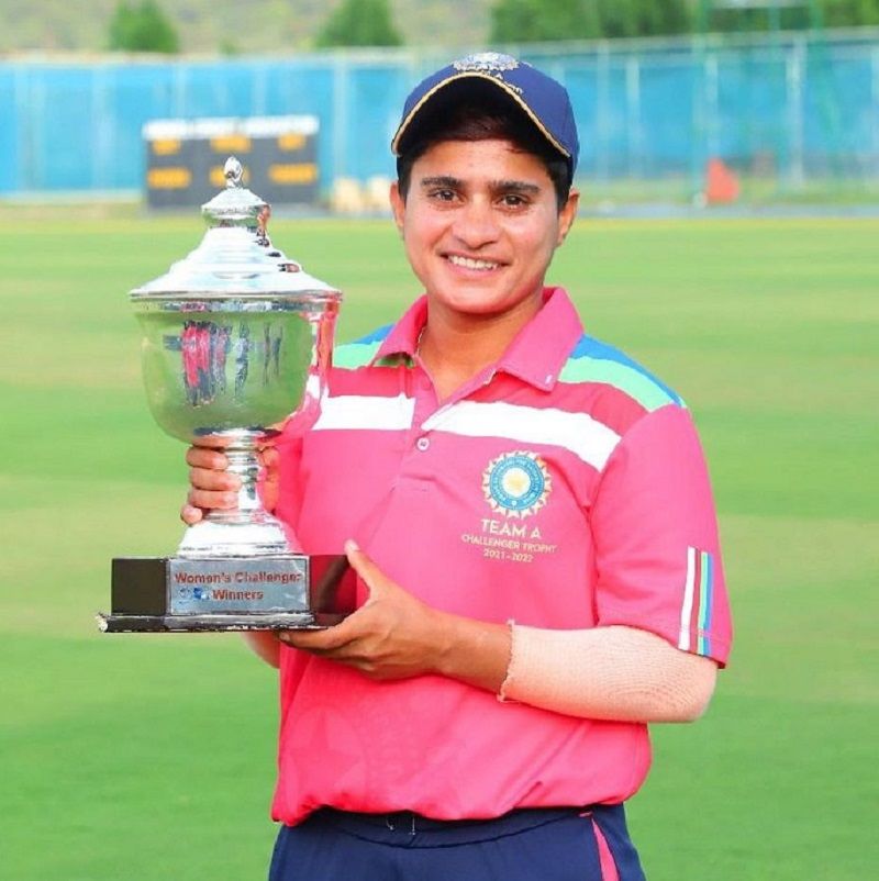 Laxmi Yadav holding the Senior Women’s Challenger Trophy One Day Trophy