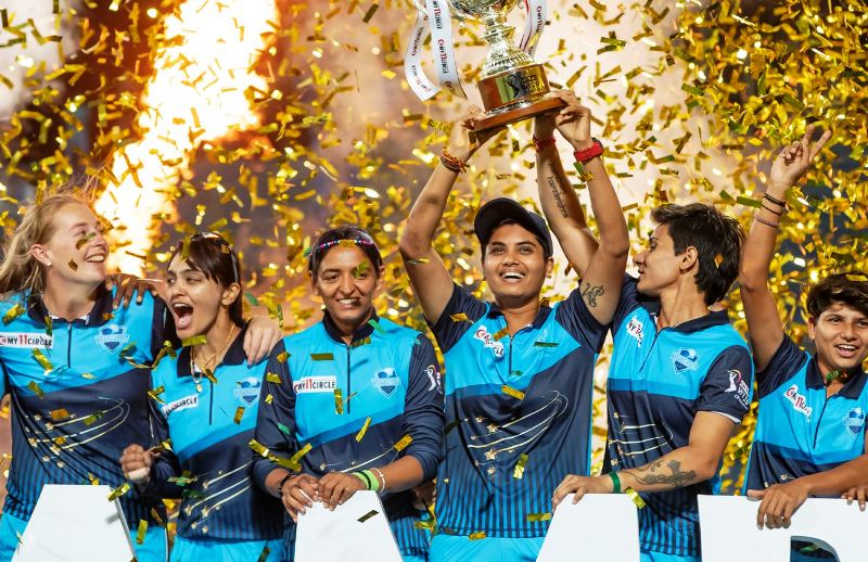 Mansi Joshi, Harmanpreet Kaur, Sophie Ecclestone, and other player of IPL Supernovas after winning the 2022 Women’s T20 Challenge